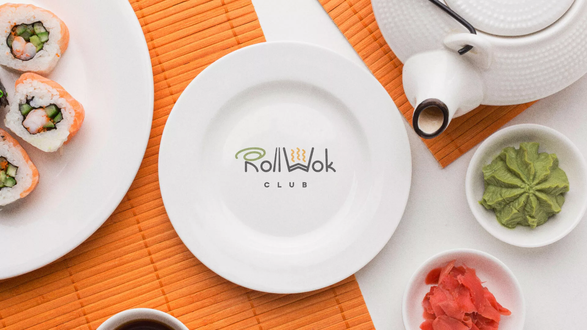 Разработка логотипа и фирменного стиля суши-бара «Roll Wok Club» в Новосокольниках